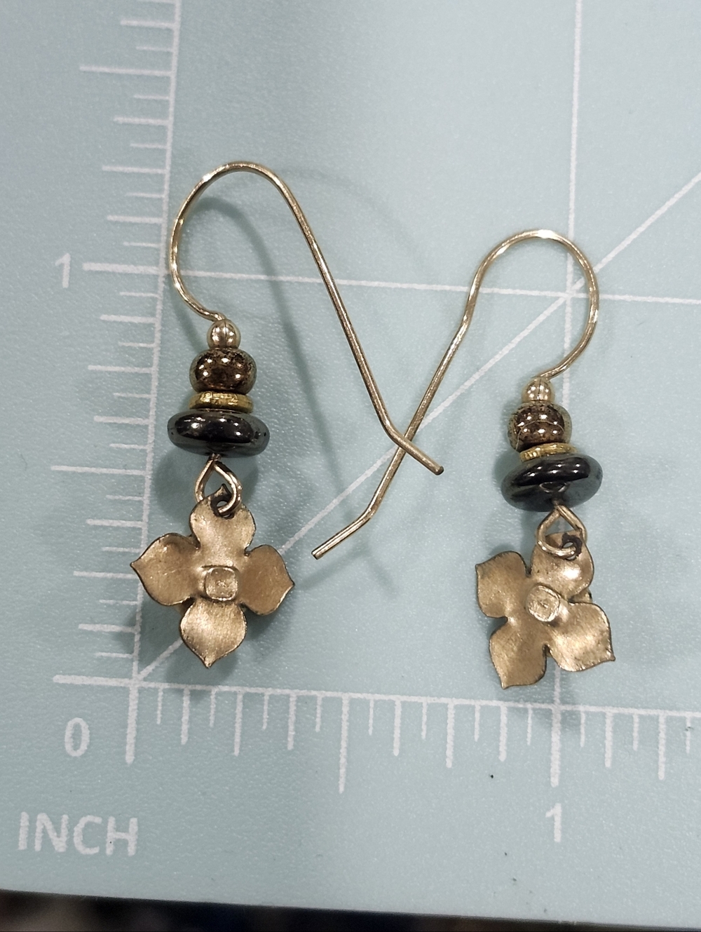 Holly yashi Petite Gold Fill Flower Dangle Earrings With Malachite - Picture 2 of 2